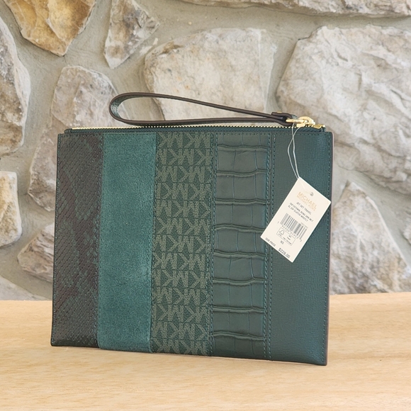 ⚠️LAST 1⚠️ Michael Kors Jet Set XL Zip Clutch Wristlet Green - Picture 2 of 6